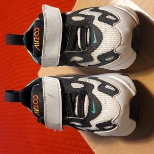 Nike Air 200